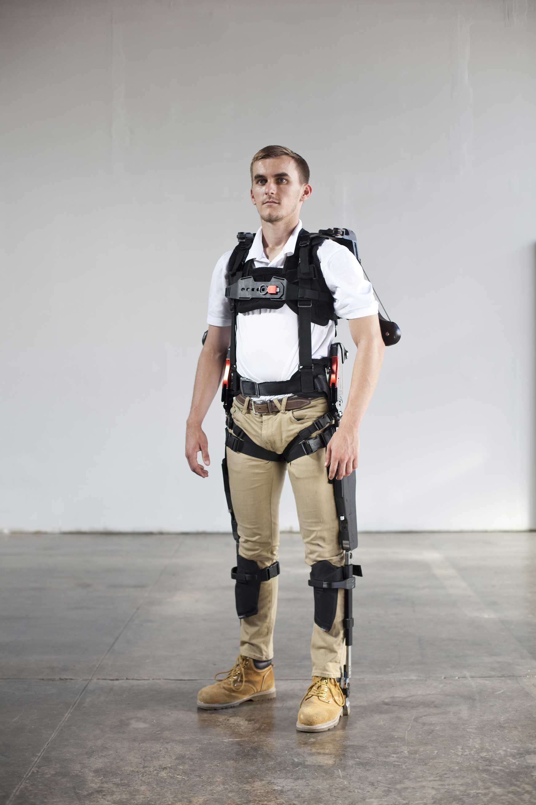 suitx外骨骼机器人受沃尔沃青睐 为劳动者提供安全防护